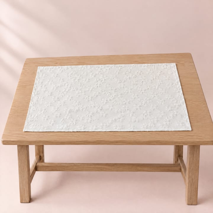 The Floral Weave Placemat, White floral