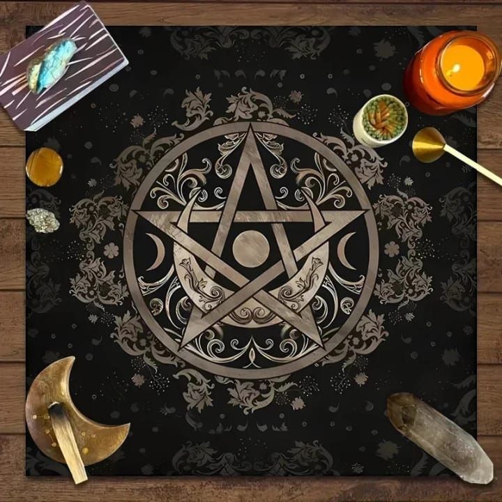 The Tarot Altar Square Tablecloth, Tarot pentagram