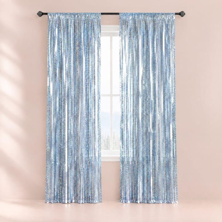 The Tinsel Foil Fringe Curtain, Laser light blue