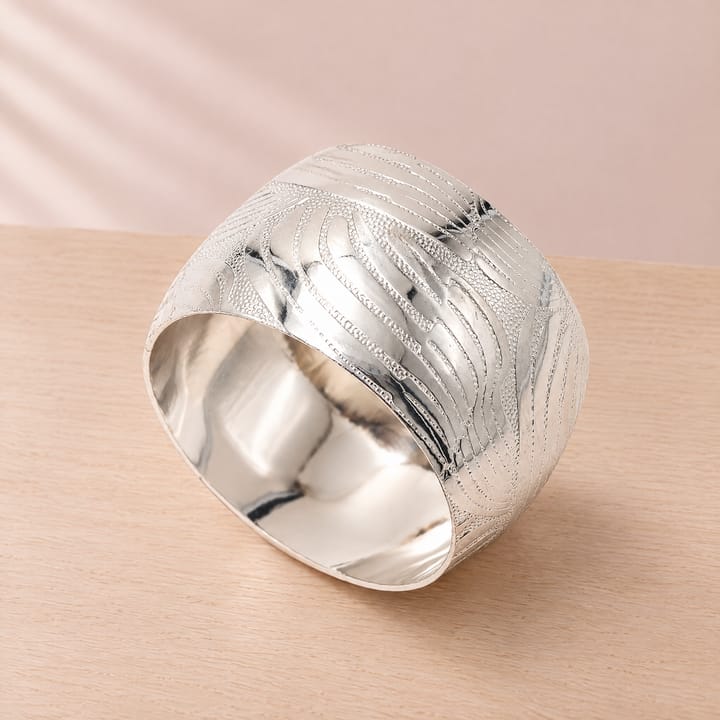 The Hammered Metal Napkin Ring, Silver geometric