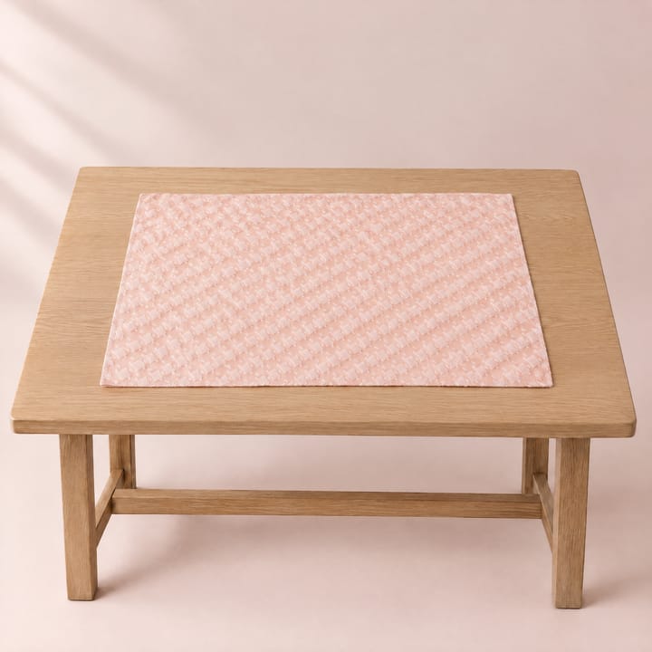 The Floral Weave Placemat, Pink houndstooth